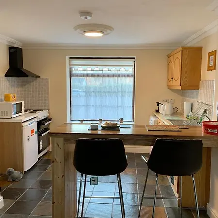 Cut Limestone Riverside * Carlow