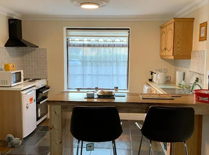 Cut Limestone Riverside * Carlow